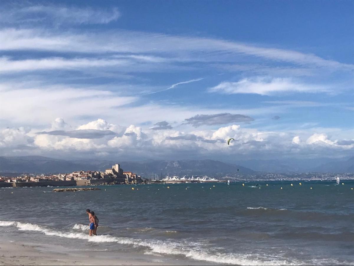 3 pièces près des plages de Juan avec parking Esterno foto